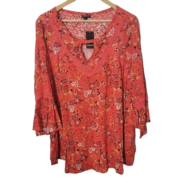 Torrid Orange Floral Bell Sleeve Blouse NWT - Picture 2 of 14